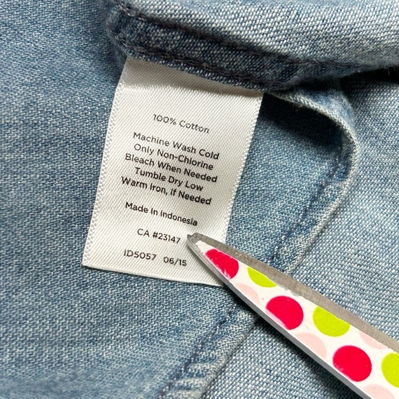 Talbots Chambray Denim Casual Button Front Cotton Long Sleeve Layering Shirt 12 - Picture 4 of 5